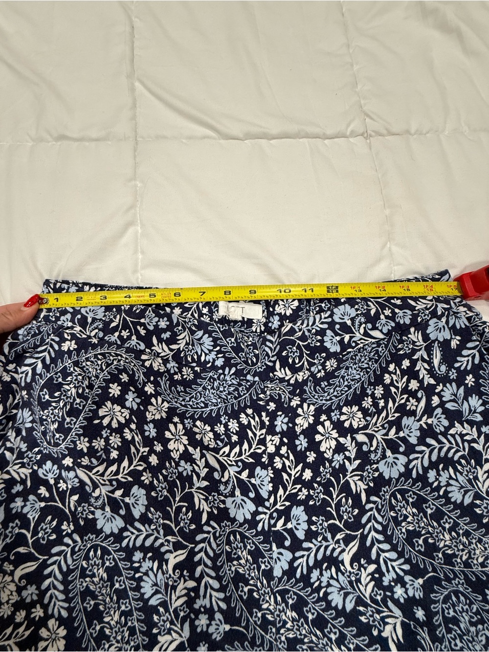 LOFT Navy and White Wide Leg Paisley Print Pants - Picture 6 of 9